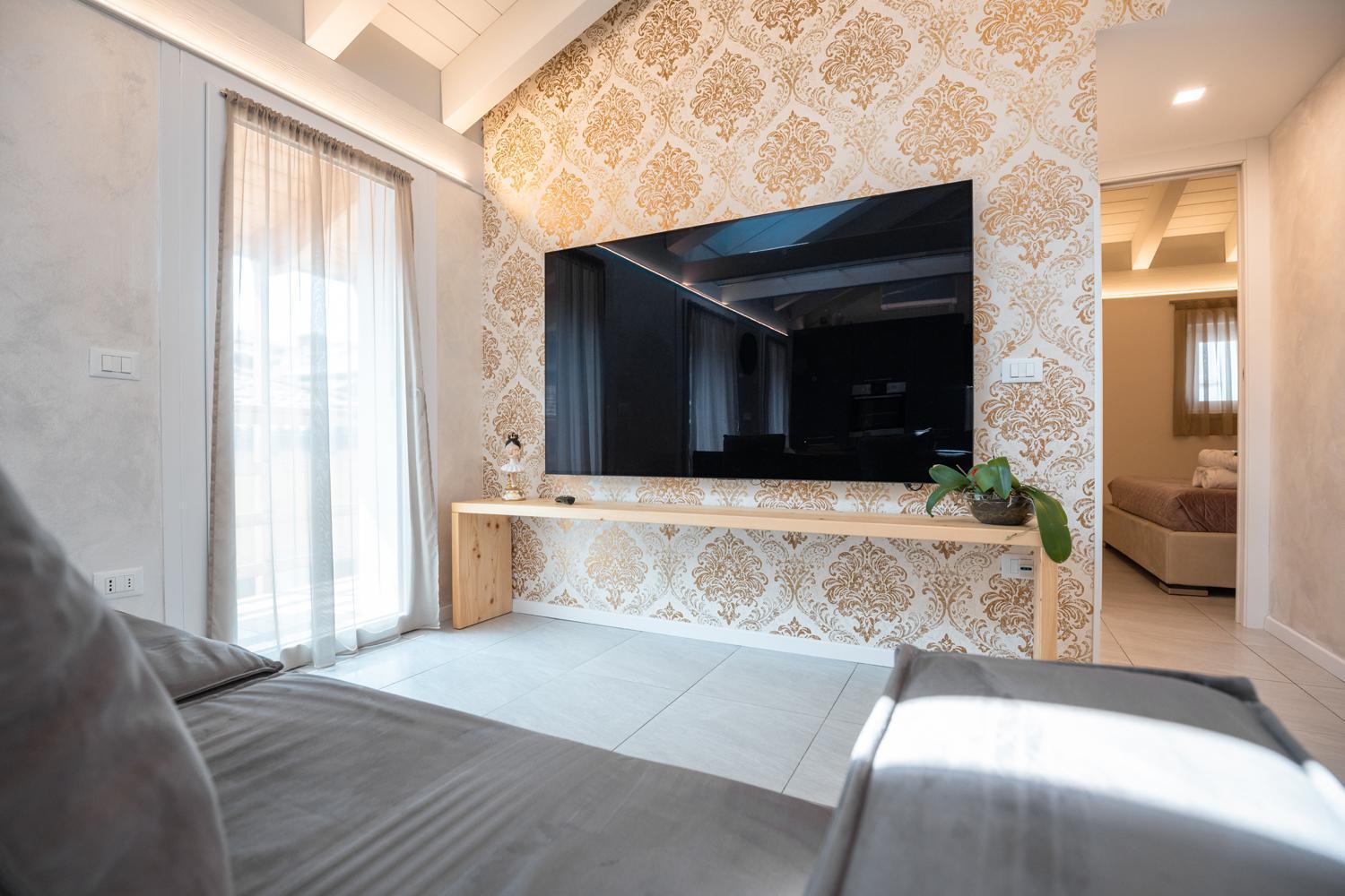 Es Rooms And Apartments Torbole Sul Garda Exteriör bild