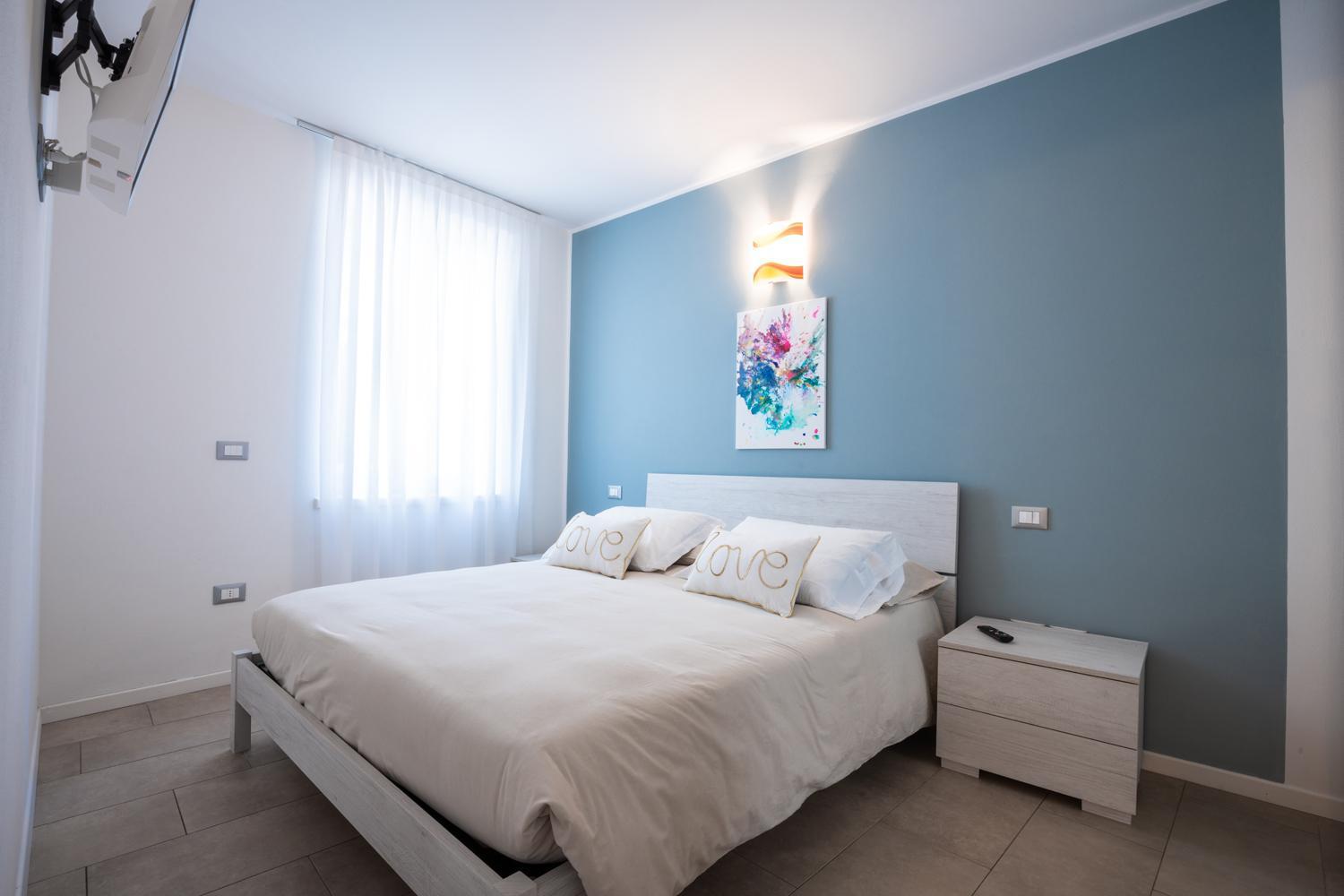 Es Rooms And Apartments Torbole Sul Garda Exteriör bild