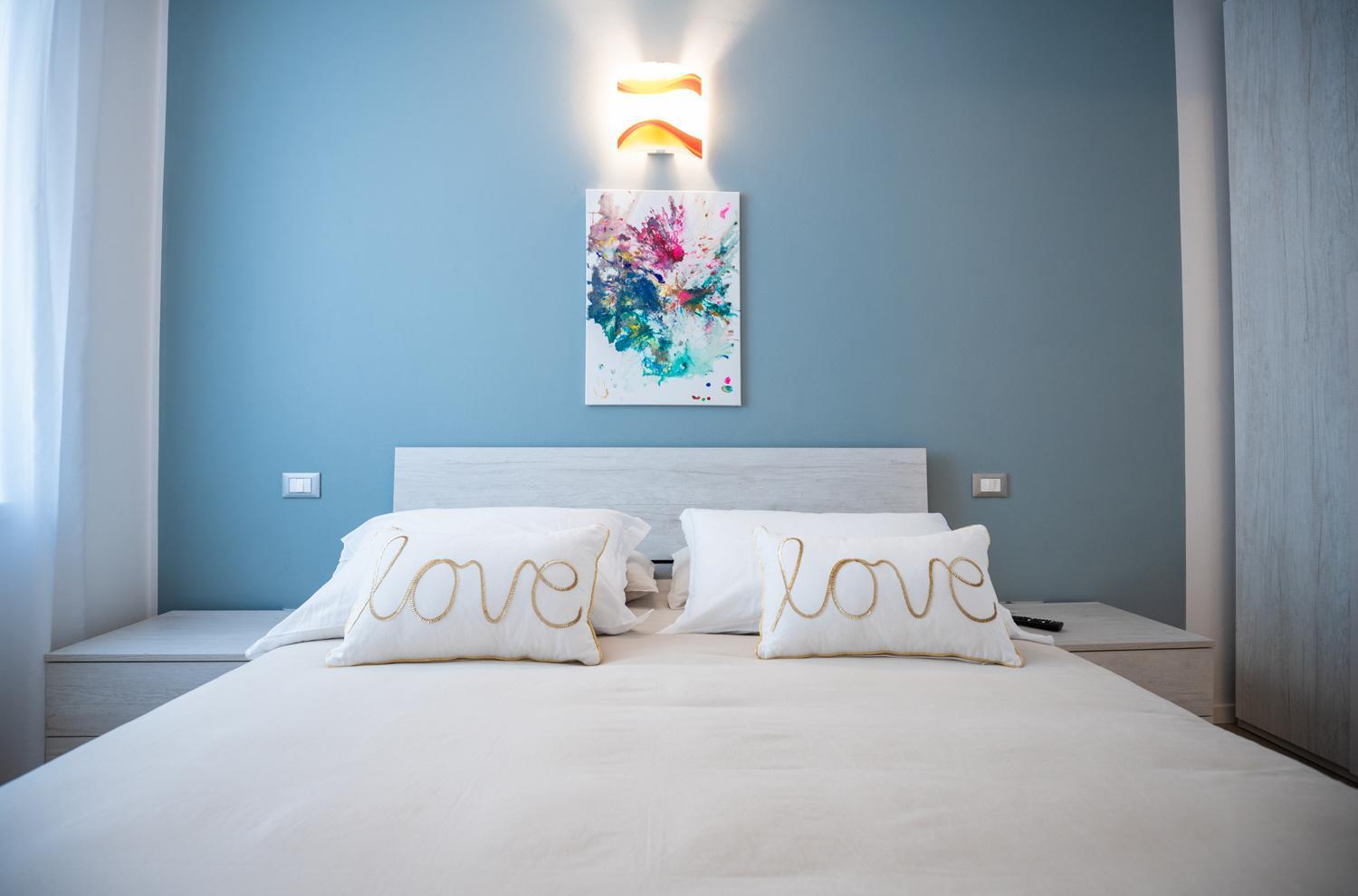 Es Rooms And Apartments Torbole Sul Garda Exteriör bild